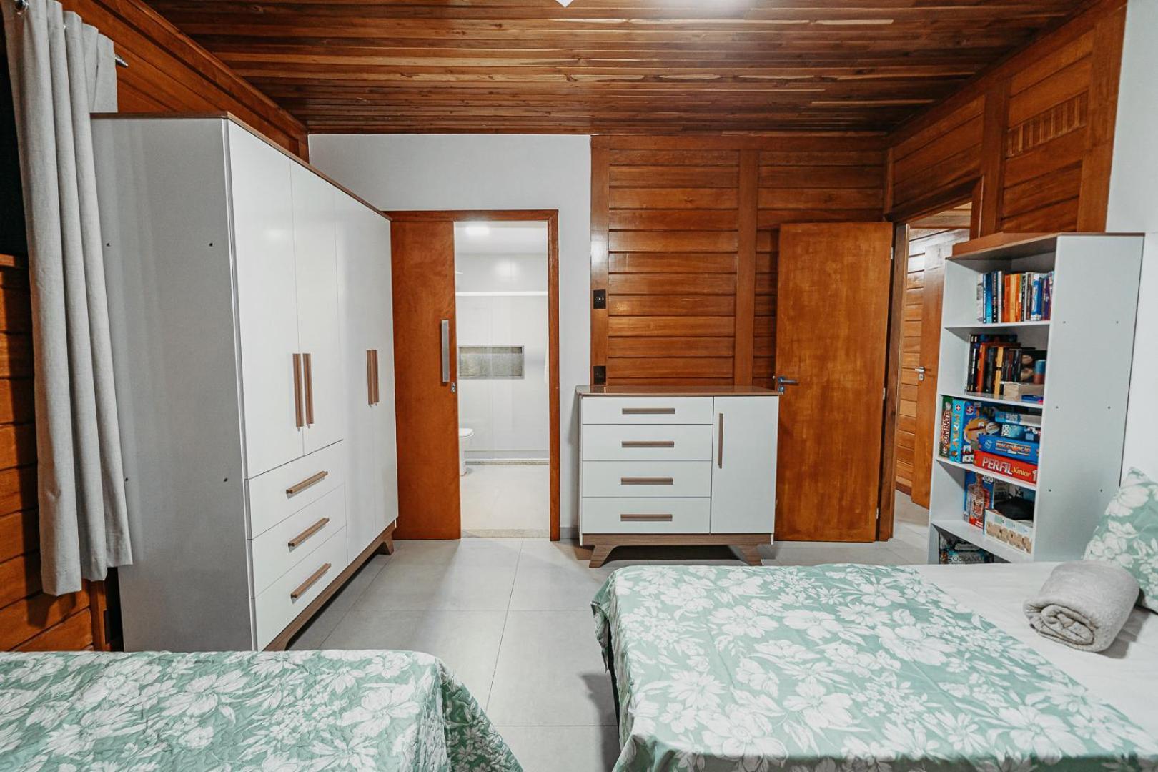 Casadecastelhanos, Quadra Do Mar De Castelhanos, 4 Suites Com Ar, Churrasqueira, Piscina, Hidromassagem, Cozinha Integrada Gourmet Ideal Para Familia E Amigos Anchieta  Exterior photo