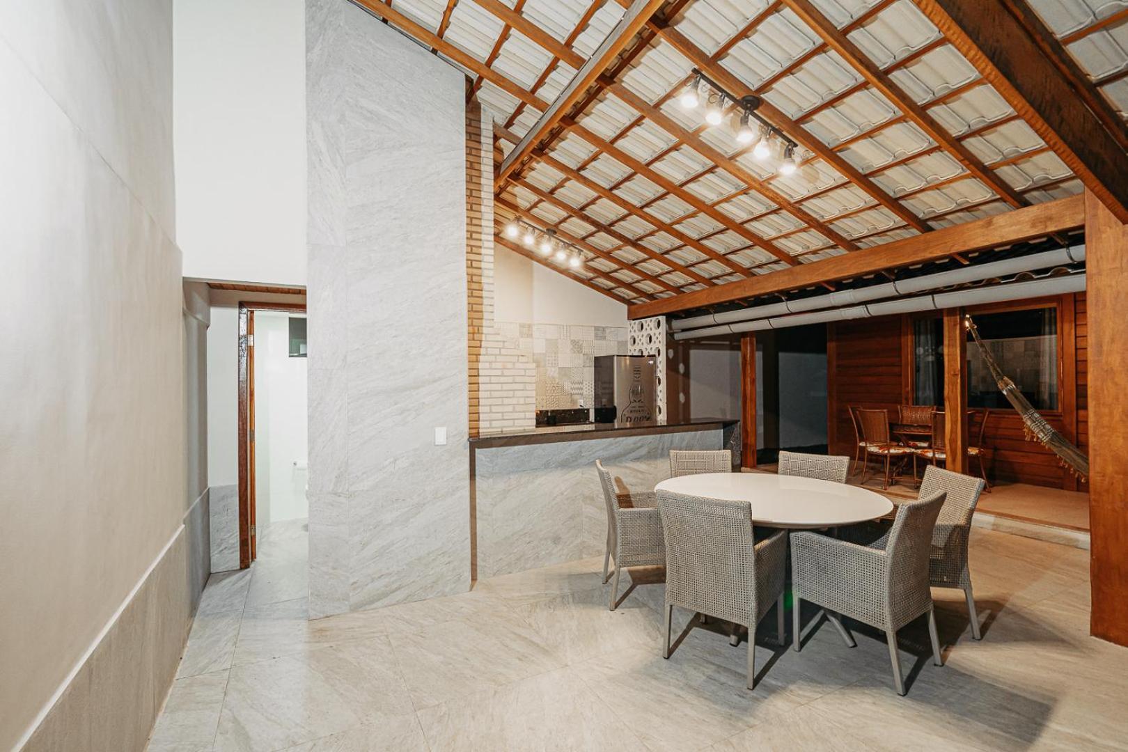 Casadecastelhanos, Quadra Do Mar De Castelhanos, 4 Suites Com Ar, Churrasqueira, Piscina, Hidromassagem, Cozinha Integrada Gourmet Ideal Para Familia E Amigos Anchieta  Exterior photo