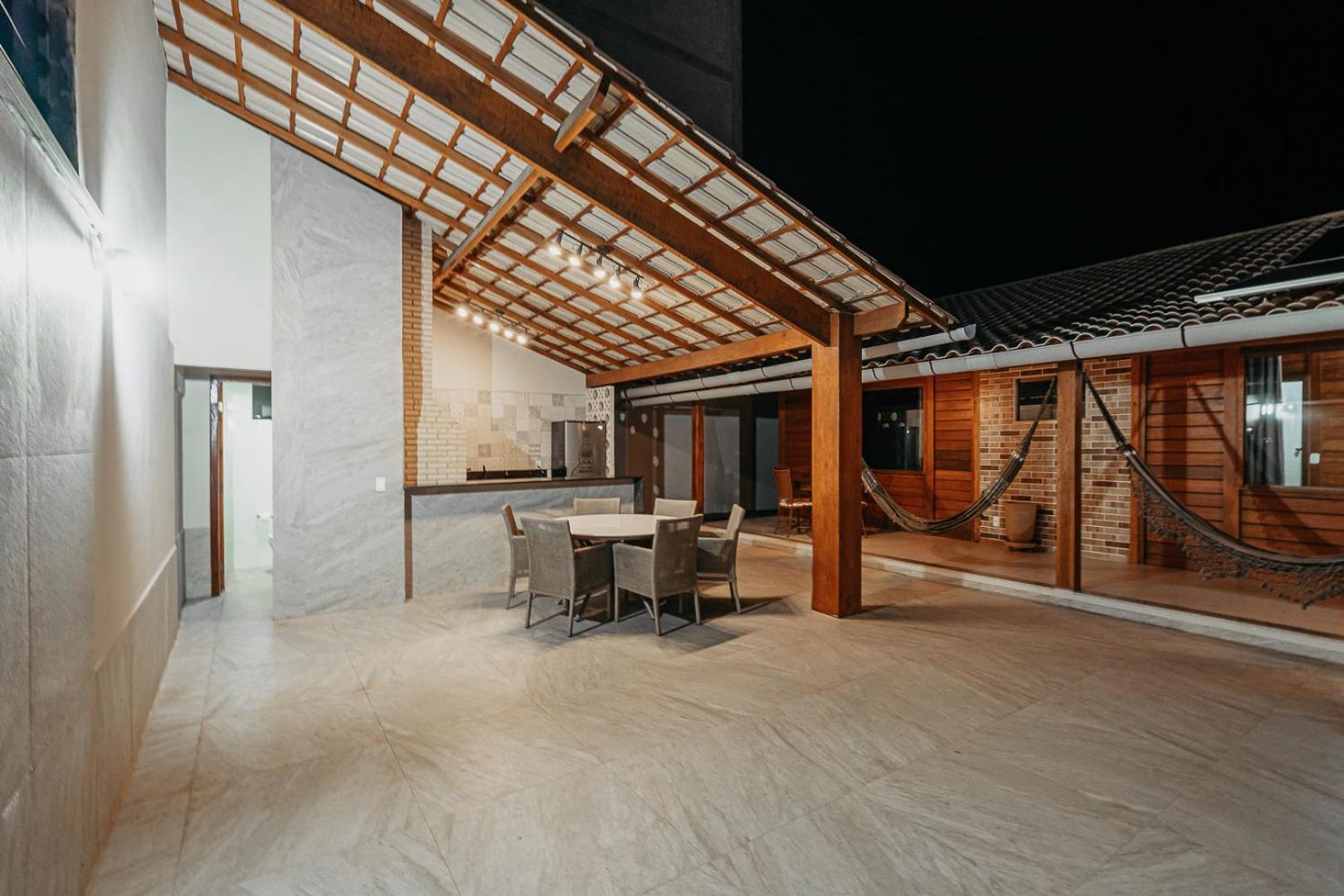 Casadecastelhanos, Quadra Do Mar De Castelhanos, 4 Suites Com Ar, Churrasqueira, Piscina, Hidromassagem, Cozinha Integrada Gourmet Ideal Para Familia E Amigos Anchieta  Exterior photo