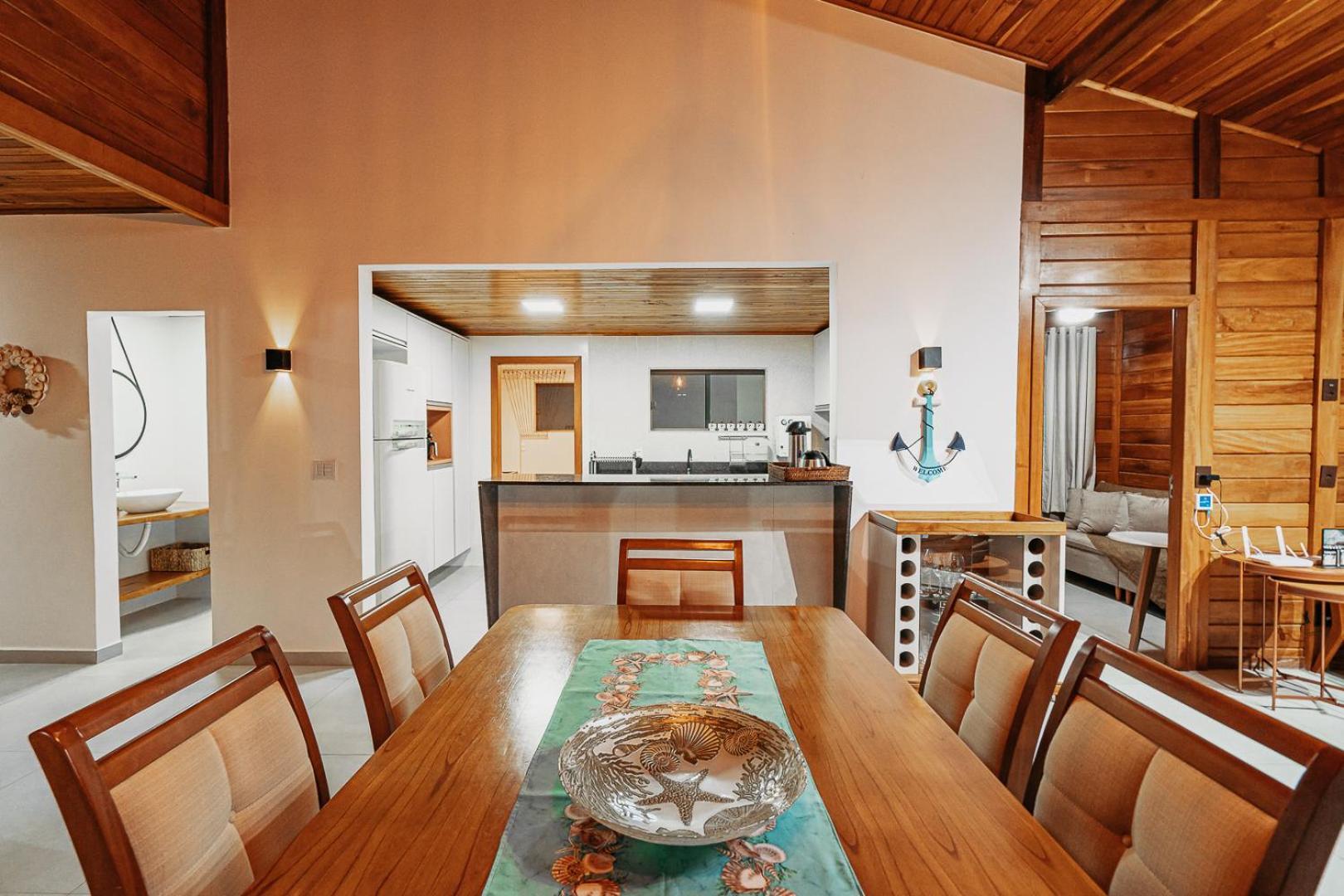Casadecastelhanos, Quadra Do Mar De Castelhanos, 4 Suites Com Ar, Churrasqueira, Piscina, Hidromassagem, Cozinha Integrada Gourmet Ideal Para Familia E Amigos Anchieta  Exterior photo