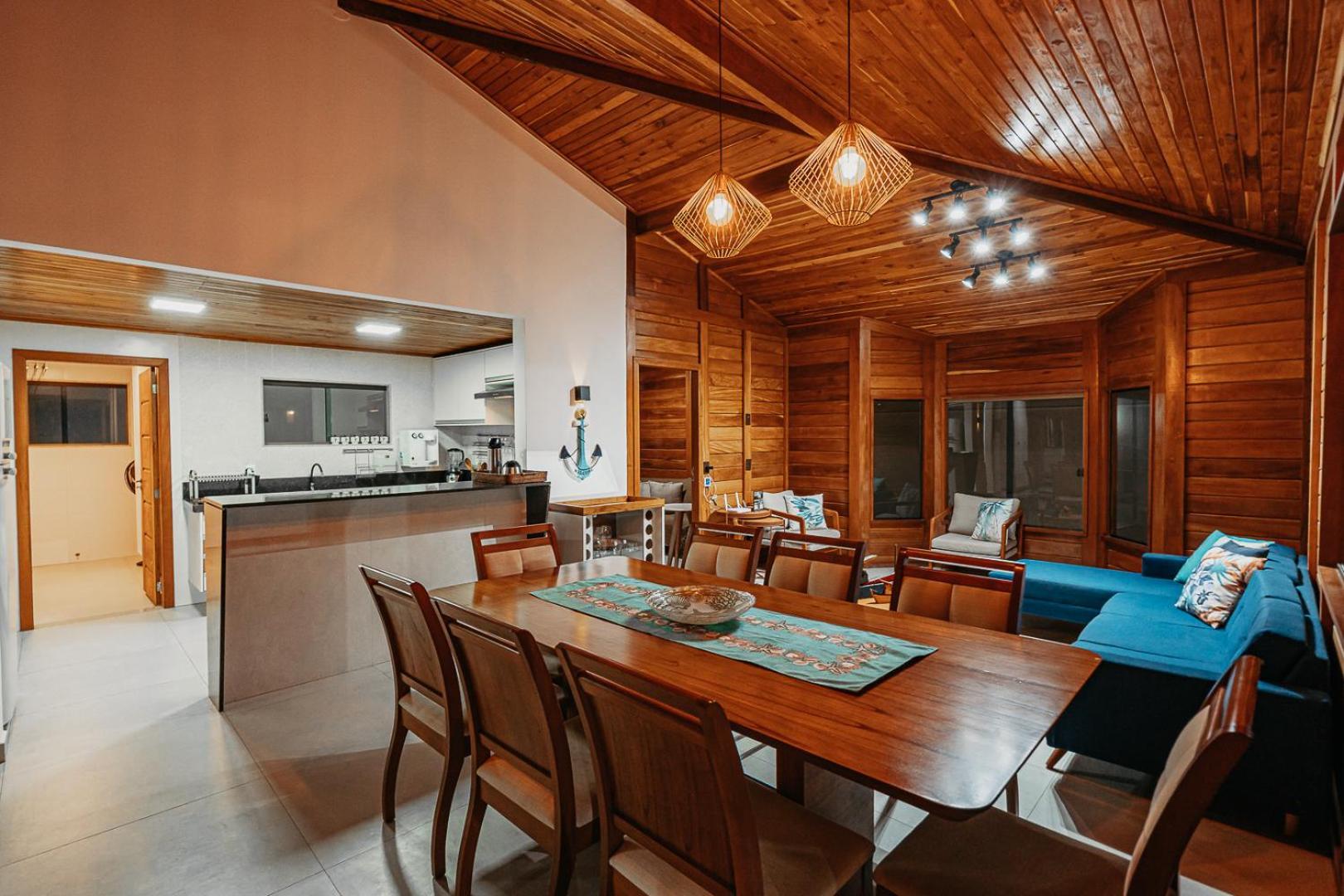 Casadecastelhanos, Quadra Do Mar De Castelhanos, 4 Suites Com Ar, Churrasqueira, Piscina, Hidromassagem, Cozinha Integrada Gourmet Ideal Para Familia E Amigos Anchieta  Exterior photo