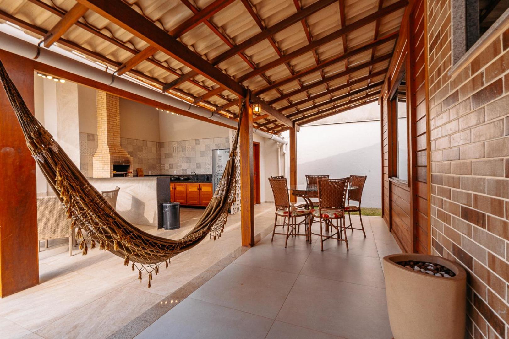 Casadecastelhanos, Quadra Do Mar De Castelhanos, 4 Suites Com Ar, Churrasqueira, Piscina, Hidromassagem, Cozinha Integrada Gourmet Ideal Para Familia E Amigos Anchieta  Exterior photo