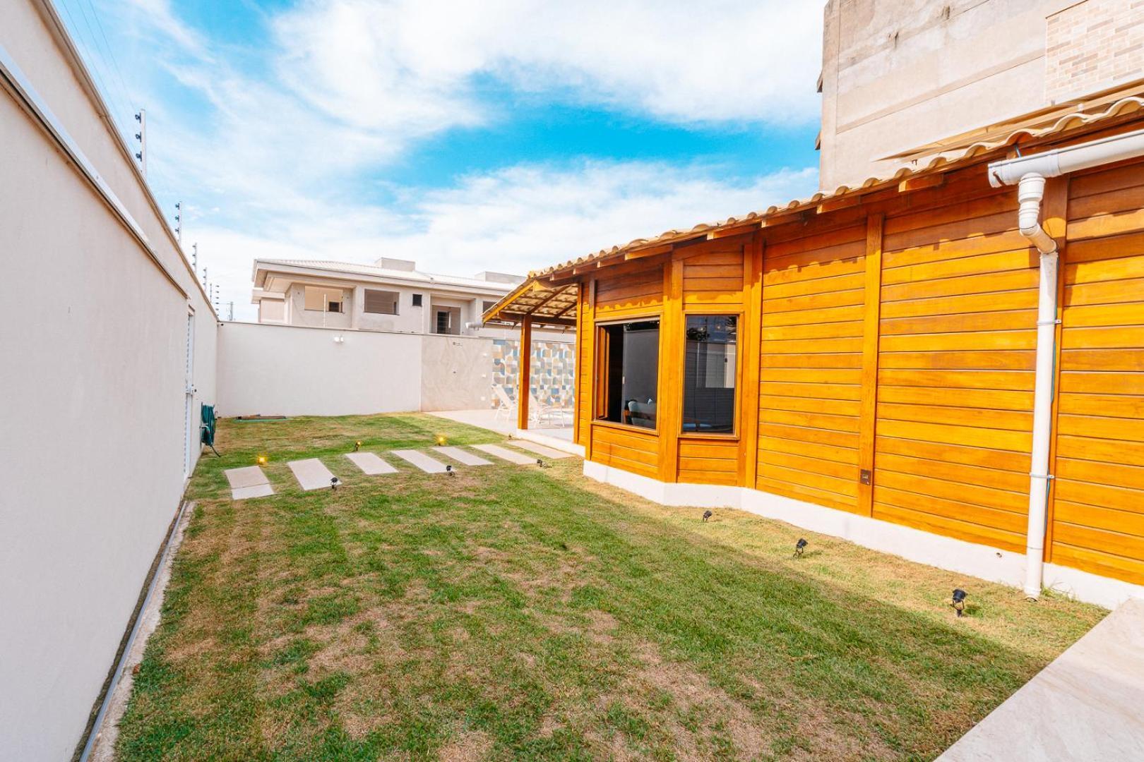 Casadecastelhanos, Quadra Do Mar De Castelhanos, 4 Suites Com Ar, Churrasqueira, Piscina, Hidromassagem, Cozinha Integrada Gourmet Ideal Para Familia E Amigos Anchieta  Exterior photo