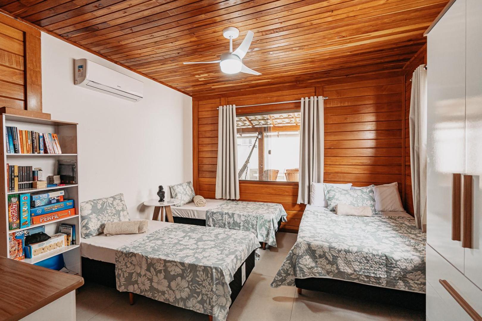Casadecastelhanos, Quadra Do Mar De Castelhanos, 4 Suites Com Ar, Churrasqueira, Piscina, Hidromassagem, Cozinha Integrada Gourmet Ideal Para Familia E Amigos Anchieta  Exterior photo